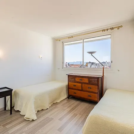 Ref 1996 Croisette - Sea View For Rent