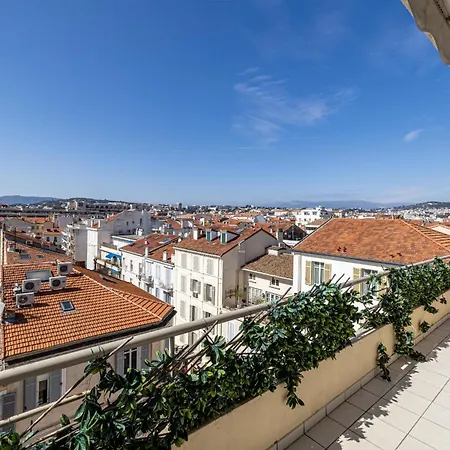 Ref 1996 Croisette - Sea View For Rent * Cannes